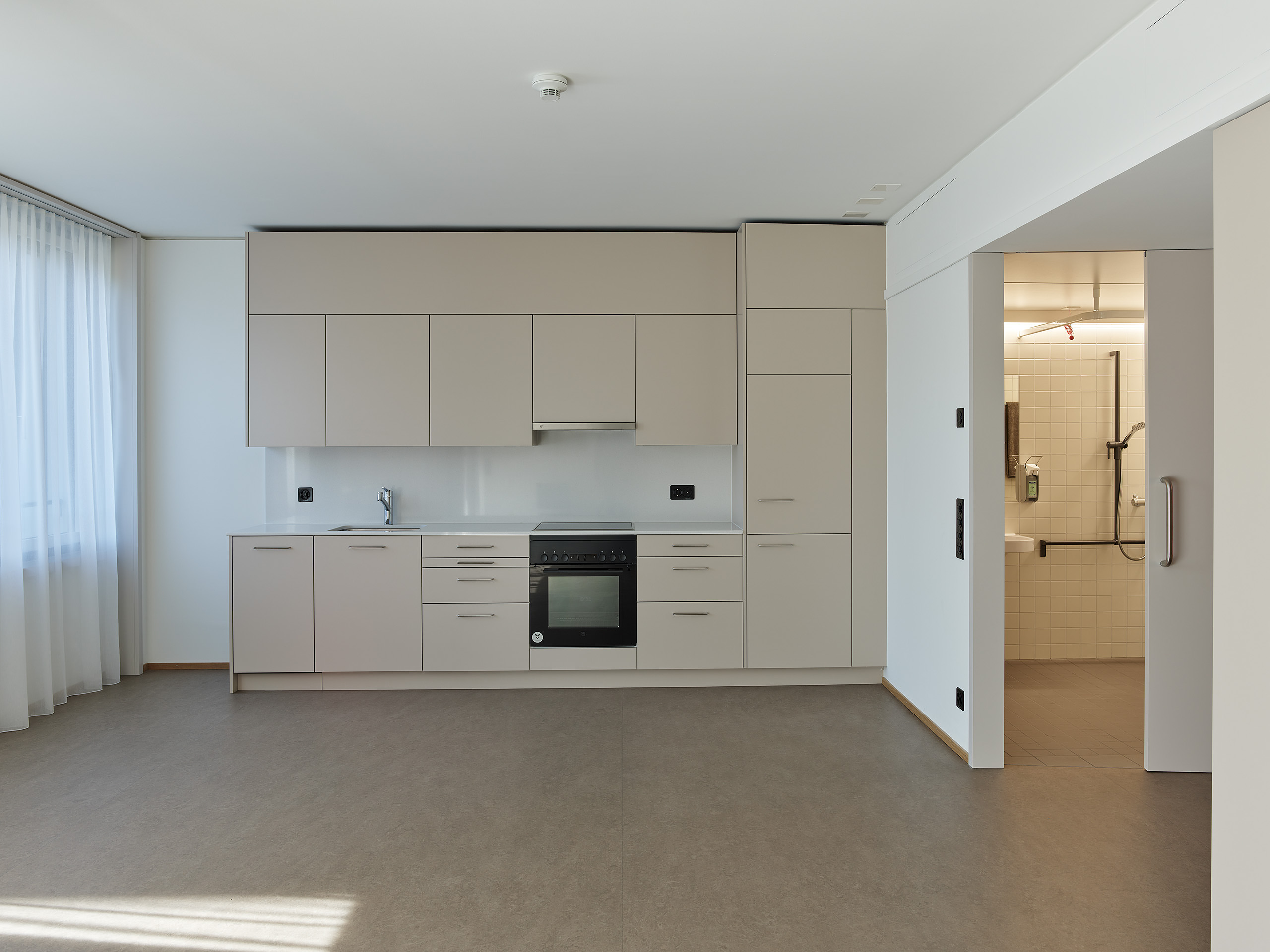 Ahp0068 AIQ4 008674 J2560